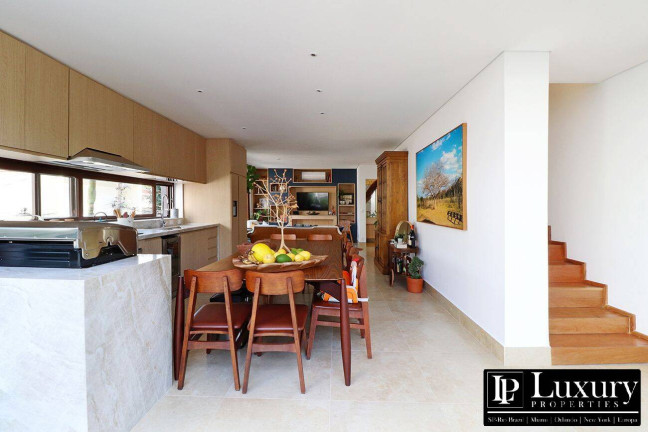Imagem Casa com 3 Quartos à Venda, 250 m² em Vila Nova Conceição - São Paulo