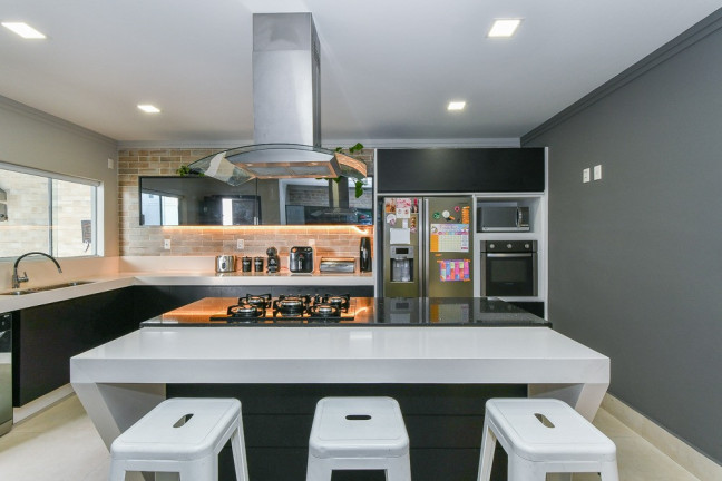 Imagem Casa com 4 Quartos à Venda, 240 m² em Jardim Caravelas - São Paulo