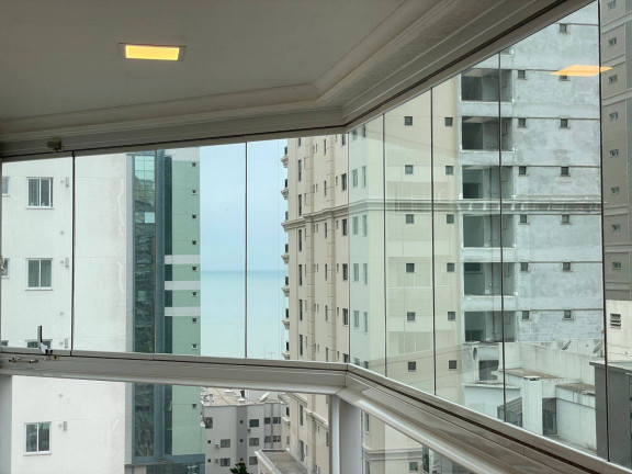Apartamento com 3 Quartos à Venda, 134 m² em Meia Praia - Itapema