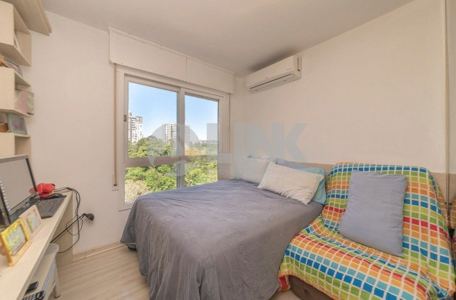 Imagem Imóvel com 3 Quartos à Venda, 172 m² em Petrópolis - Porto Alegre
