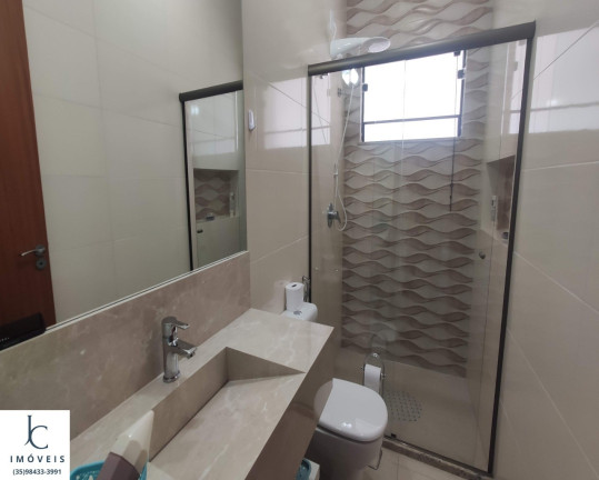 Imagem Casa com 3 Quartos à Venda, 253 m² em Loteamento Moradas Da Serra - São Lourenço