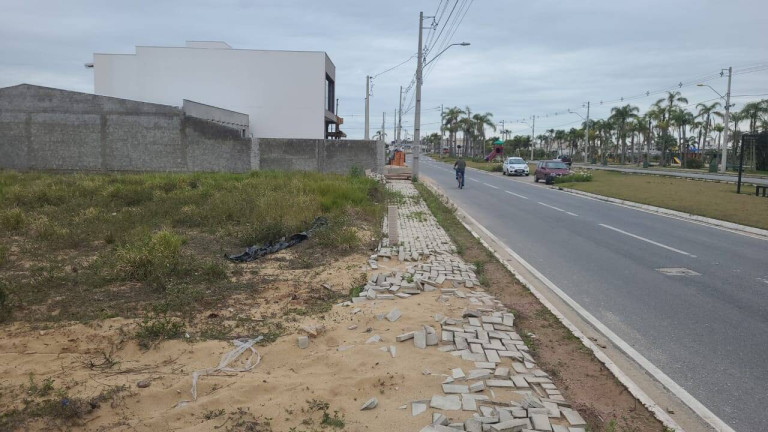 Terreno à Venda, 360 m² em Bosque Da Mata - Tijucas