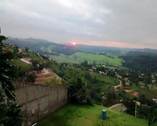 Imagem Imóvel com 3 Quartos à Venda, 300 m² em Vitória Régia - Atibaia