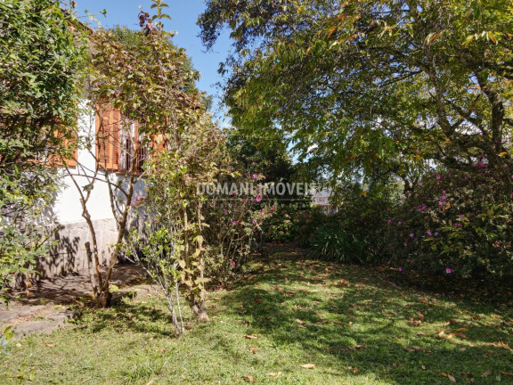 Imagem Casa com 3 Quartos à Venda, 235 m² em Região De Capivari - Campos Do Jordão