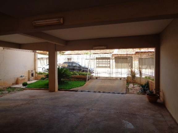 Imagem Imóvel com 3 Quartos à Venda, 1 m² em Jardim São Luiz - Montes Claros Imagem Imóvel com 3 Quartos à Venda, 1 m² em Jardim São Luiz - Montes Claros