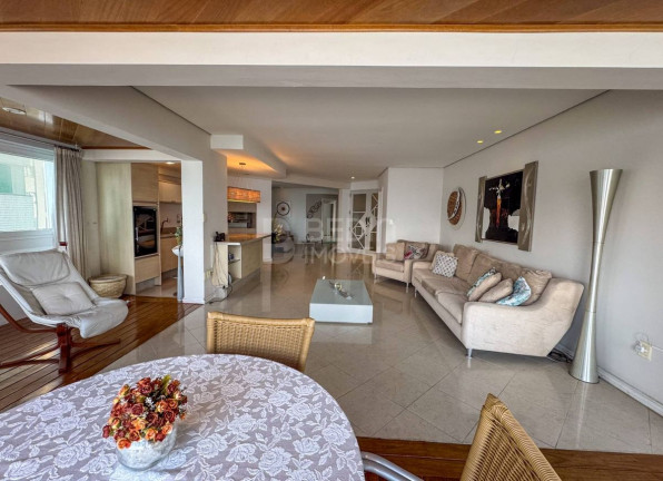 Imagem Apartamento com 4 Quartos à Venda, 215 m² em Centro - Balneário Camboriú Imagem Apartamento com 4 Quartos à Venda, 215 m² em Centro - Balneário Camboriú