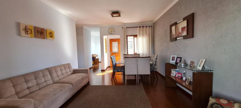 Casa com 3 Quartos à Venda, 280 m² em Wanel Ville - Sorocaba