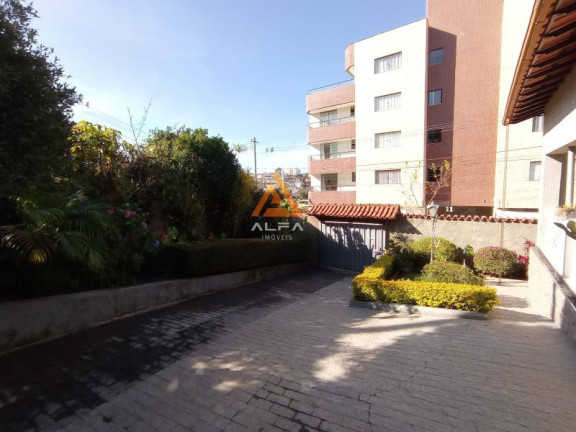 Imagem Casa com 4 Quartos à Venda, 500 m²