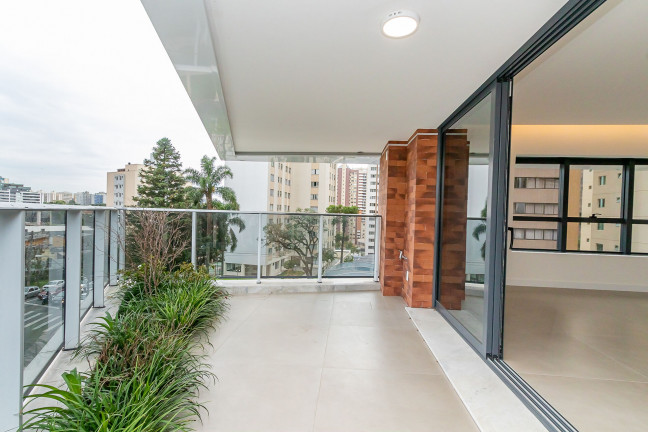 Imagem Apartamento com 3 Quartos à Venda, 241 m² em Cabral - Curitiba Imagem Apartamento com 3 Quartos à Venda, 241 m² em Cabral - Curitiba