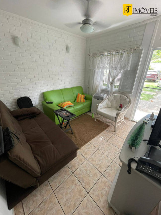 Casa de Condomínio com 2 Quartos à Venda, 40 m² em Palmeiras - Cabo Frio