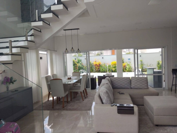 Imagem Sobrado com 3 Quartos à Venda, 204 m² em Jardim Residencial Golden Park - Jacareí Imagem Sobrado com 3 Quartos à Venda, 204 m² em Jardim Residencial Golden Park - Jacareí
