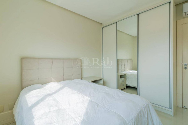 Imagem Apartamento com 3 Quartos à Venda, 151 m² em Centro - Balneário Camboriú Imagem Apartamento com 3 Quartos à Venda, 151 m² em Centro - Balneário Camboriú