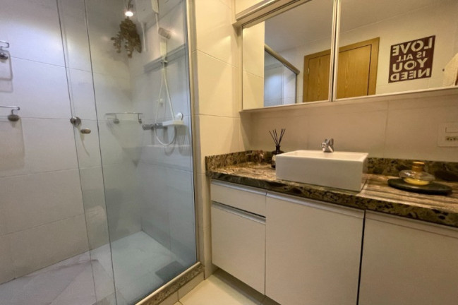 Imagem Apartamento com 3 Quartos à Venda, 135 m² em Jardim Lindóia - Porto Alegre