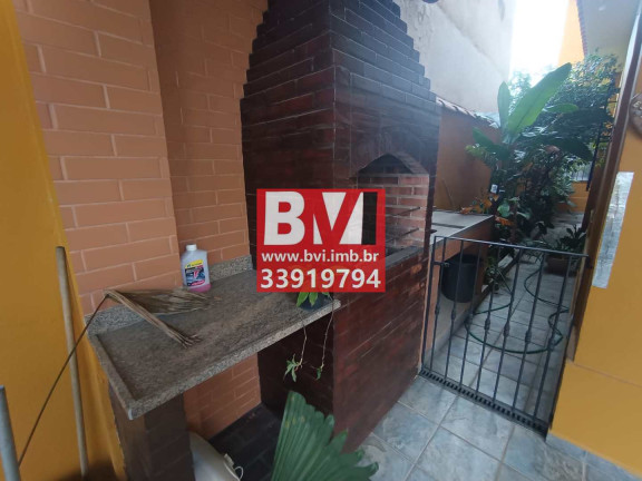 Imagem Casa com 3 Quartos à Venda, 160 m² em Vila Kosmos - Rio De Janeiro Imagem Casa com 3 Quartos à Venda, 160 m² em Vila Kosmos - Rio De Janeiro