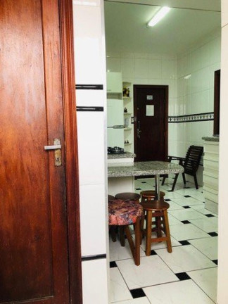 Imagem Apartamento com 2 Quartos à Venda, 86 m² em Centro - Guaratinguetá