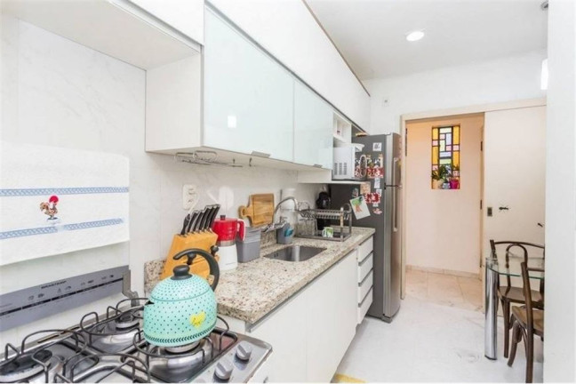 Imagem Cobertura com 4 Quartos à Venda, 153 m² em Moinhos De Vento - Porto Alegre Imagem Cobertura com 4 Quartos à Venda, 153 m² em Moinhos De Vento - Porto Alegre