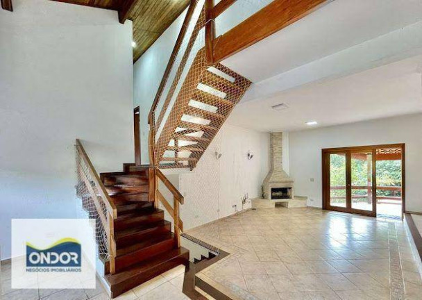 Imagem Casa de Condomínio com 5 Quartos à Venda, 360 m² em São Fernando Residência - Barueri Imagem Casa de Condomínio com 5 Quartos à Venda, 360 m² em São Fernando Residência - Barueri