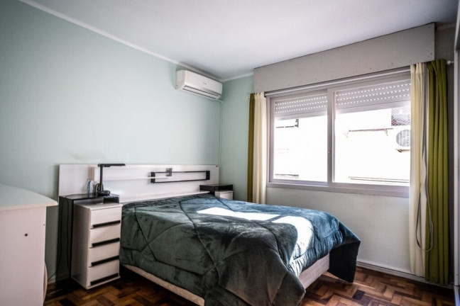 Imagem Apartamento com 2 Quartos à Venda, 5.800 m² em Vila Ipiranga - Porto Alegre