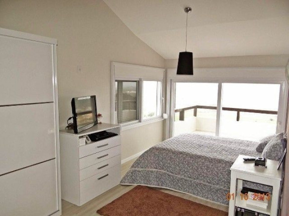 Imagem Imóvel com 3 Quartos à Venda, 200 m² em Ferraz - Garopaba