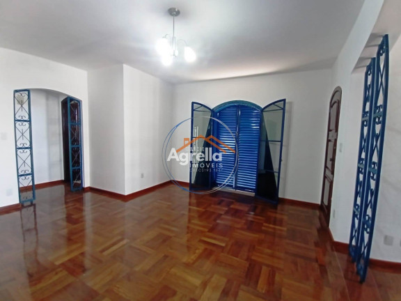Imagem Casa com 3 Quartos à Venda, 252 m² em Vila Melo - Mogi Mirim