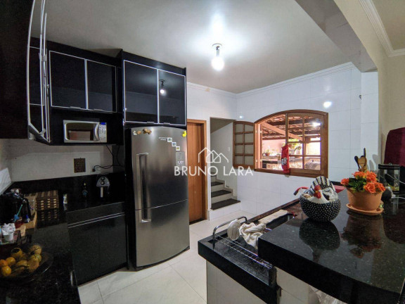 Imagem Casa com 3 Quartos à Venda, 200 m² em Resplendor - Igarapé Imagem Casa com 3 Quartos à Venda, 200 m² em Resplendor - Igarapé