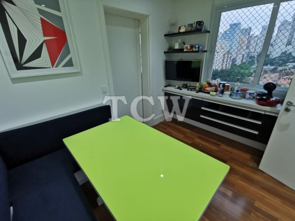 Imagem Apartamento com 4 Quartos à Venda, 210 m² em Aclimação - São Paulo