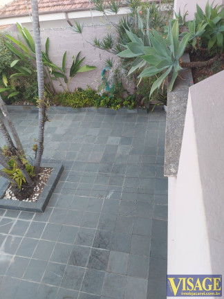 Imagem Casa com 3 Quartos à Venda,  em Jardim Siesta - Jacareí