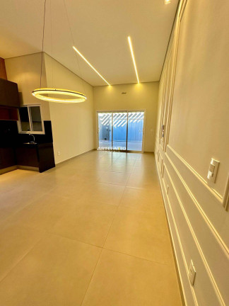 Imagem Casa com 3 Quartos à Venda, 125 m²