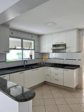 Imagem Sobrado com 3 Quartos à Venda, 156 m² em Jardins Madri - Goiânia