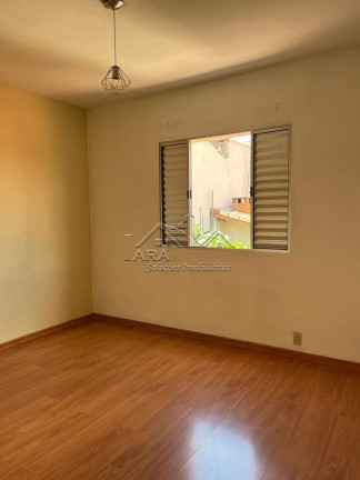 Imagem Sobrado com 4 Quartos à Venda, 212 m² em Vila Marieta - São Paulo Imagem Sobrado com 4 Quartos à Venda, 212 m² em Vila Marieta - São Paulo