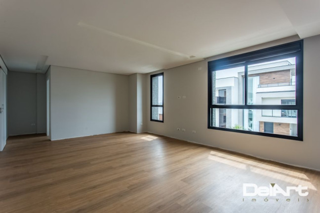 Imagem Casa com 3 Quartos à Venda, 226 m² em Uberaba - Curitiba