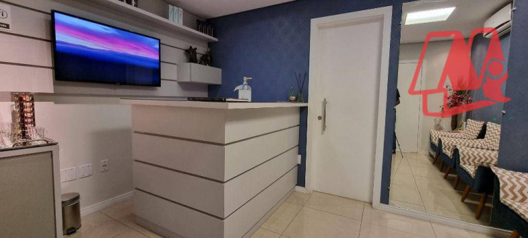 Sala Comercial à Venda ou Locação, 65 m² em Auxiliadora - Porto Alegre