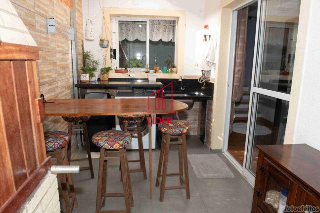Imagem Sobrado com 3 Quartos à Venda, 117 m² em Uberaba - Curitiba