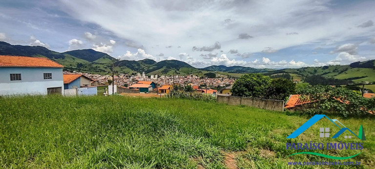 Imagem Terreno à Venda, 409 m² em Centro - Paraisópolis Imagem Terreno à Venda, 409 m² em Centro - Paraisópolis