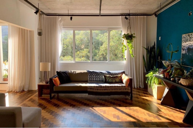 Imagem Apartamento com 2 Quartos à Venda, 140 m² em Independência - Porto Alegre