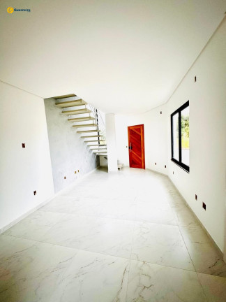 Imagem Sobrado com 2 Quartos à Venda,  em Bela Vista - Palhoça