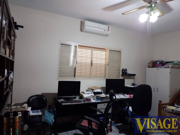 Imagem Casa com 3 Quartos à Venda, em Pq. Brasil - Jacareí Imagem Casa com 3 Quartos à Venda, em Pq. Brasil - Jacareí
