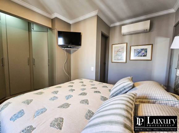 Imagem Apartamento com 3 Quartos à Venda, 162 m² em Moema - São Paulo