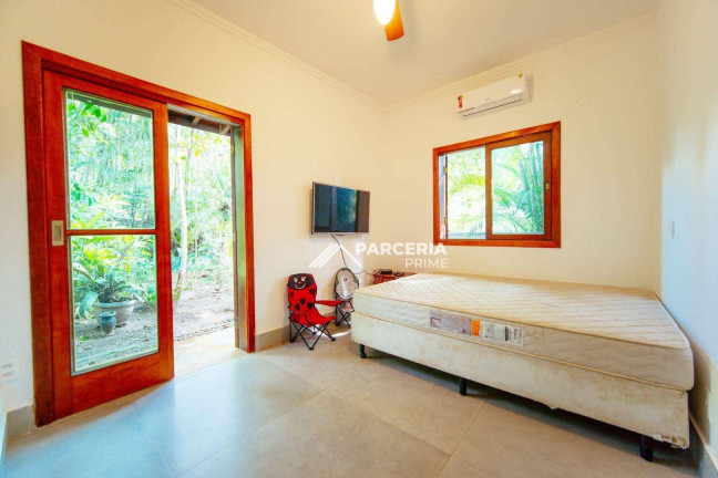 Imagem Casa com 6 Quartos à Venda, 334 m² em Riviera Módulo 19 - Bertioga Imagem Casa com 6 Quartos à Venda, 334 m² em Riviera Módulo 19 - Bertioga