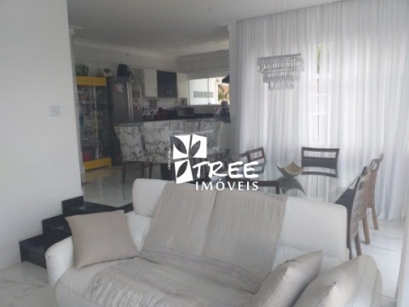 Imagem Casa com 3 Quartos à Venda, 320 m² em Arujá Country Club - Arujá Imagem Casa com 3 Quartos à Venda, 320 m² em Arujá Country Club - Arujá