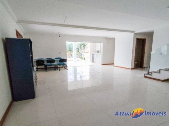 Imagem Casa com 4 Quartos à Venda, 252 m² em Vargem Grande - Teresópolis Imagem Casa com 4 Quartos à Venda, 252 m² em Vargem Grande - Teresópolis