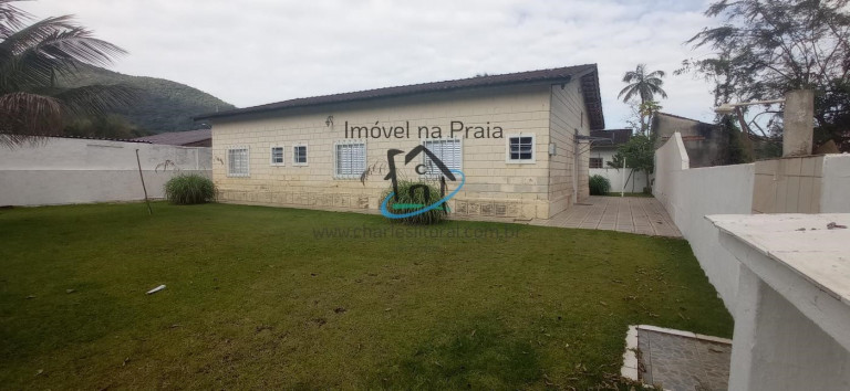 Casa com 5 Quartos à Venda, 120 m² em Praia Da Lagoinha - Ubatuba