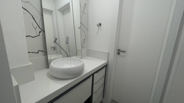 Imagem Apartamento com 1 Quarto para Temporada, 45 m² em Jurerê - Florianópolis Imagem Apartamento com 1 Quarto para Temporada, 45 m² em Jurerê - Florianópolis