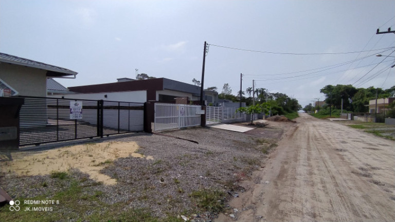 Imagem Casa com 3 Quartos para Temporada, 80 m² em Balneário Mariluz - Itapoá