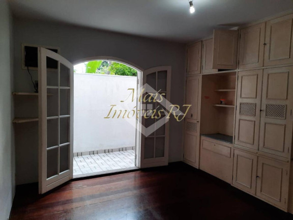 Imagem Casa com 3 Quartos à Venda, 360 m² em Itacoatiara - Niterói