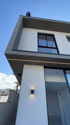 Imagem Casa com 3 Quartos à Venda, 170 m² em Balneário Camboriú