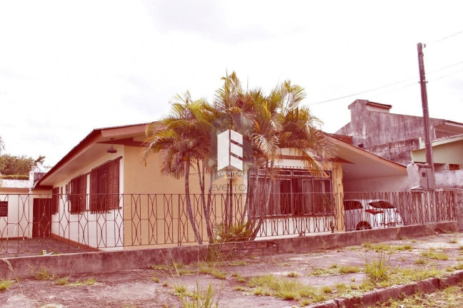 Imagem Casa com 4 Quartos à Venda, 120 m² em Patronato - Santa Maria Imagem Casa com 4 Quartos à Venda, 120 m² em Patronato - Santa Maria