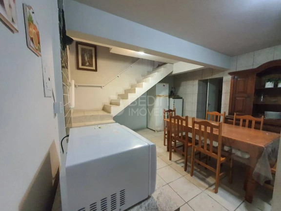 Imagem Casa com 3 Quartos à Venda, 90 m² em Centro - Balneário Camboriú Imagem Casa com 3 Quartos à Venda, 90 m² em Centro - Balneário Camboriú