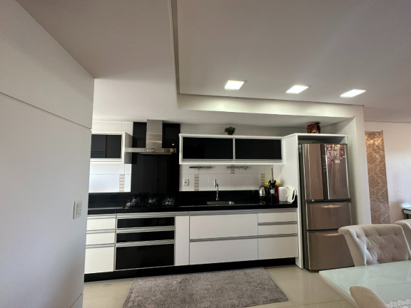 Imagem Apartamento com 3 Quartos à Venda, 117 m² em Kobrasol - São José