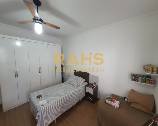 Imagem Casa com 3 Quartos à Venda, 250 m² em Anita Garibaldi - Joinville Imagem Casa com 3 Quartos à Venda, 250 m² em Anita Garibaldi - Joinville